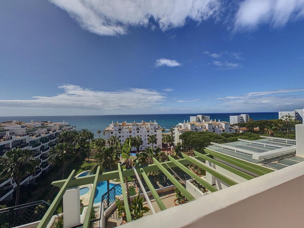 Frontline Beach Penthouse In Mi Capricho Sitio de Calahonda Exterior photo