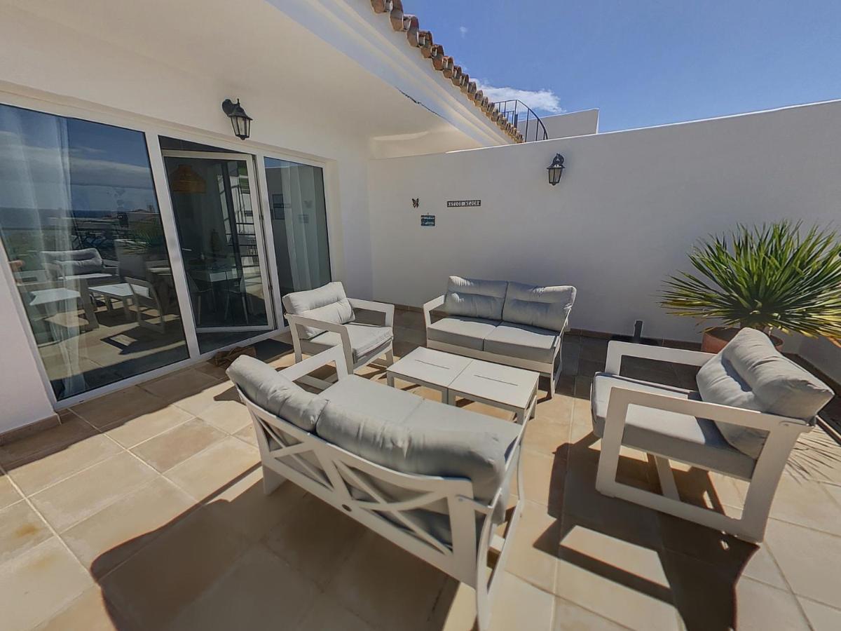Frontline Beach Penthouse In Mi Capricho Sitio de Calahonda Exterior photo